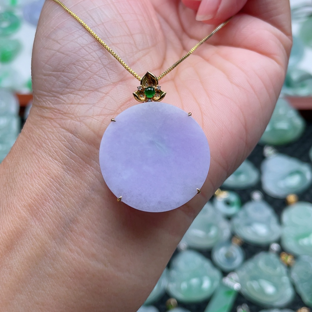 翡翠A货 18k金镶嵌满色紫圆无事牌吊坠 尺寸25.5×4.2