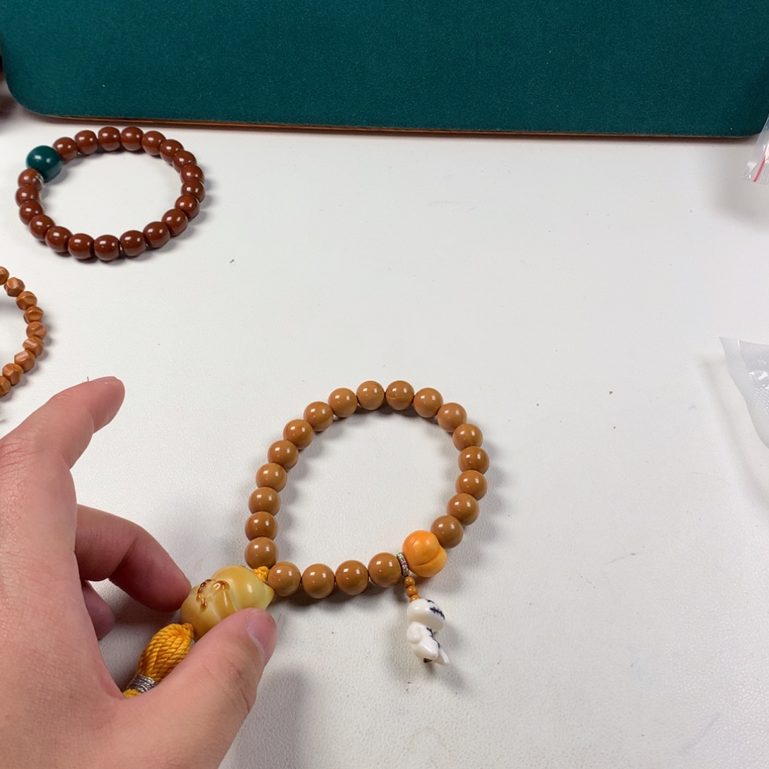 吊坠猴头核桃。。。。。。。。。。。