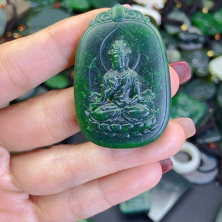 颈饰未镶嵌和田玉