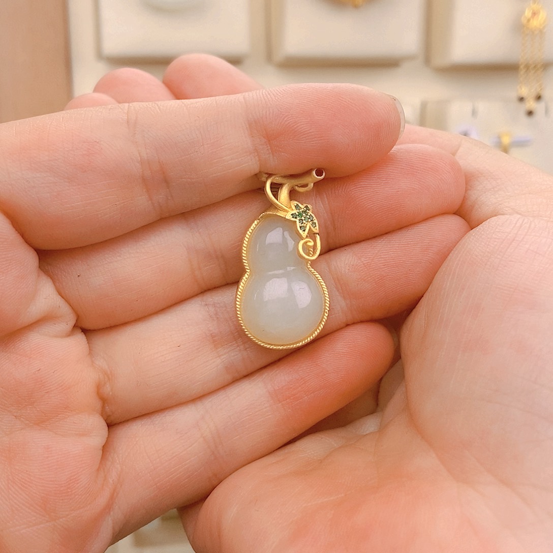 和田玉颈饰银S925镀金镶嵌