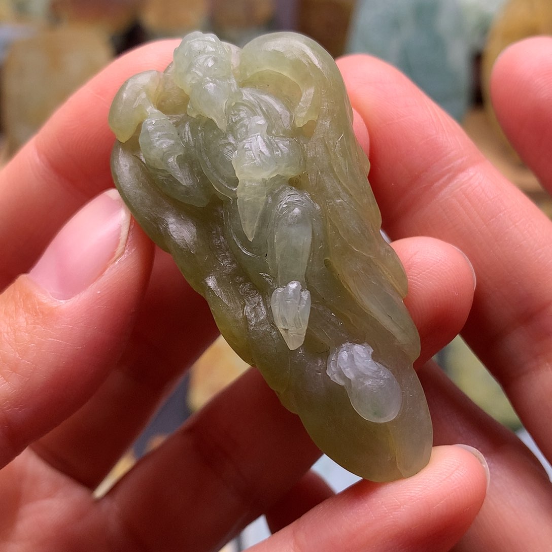 定制翡翠未镶嵌雷