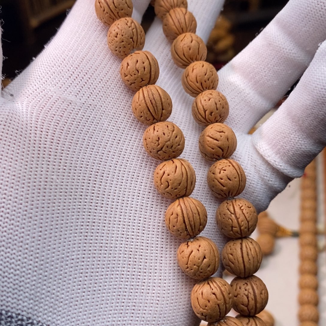 湫***¾桃核吊坠桃核手持尺寸11.7