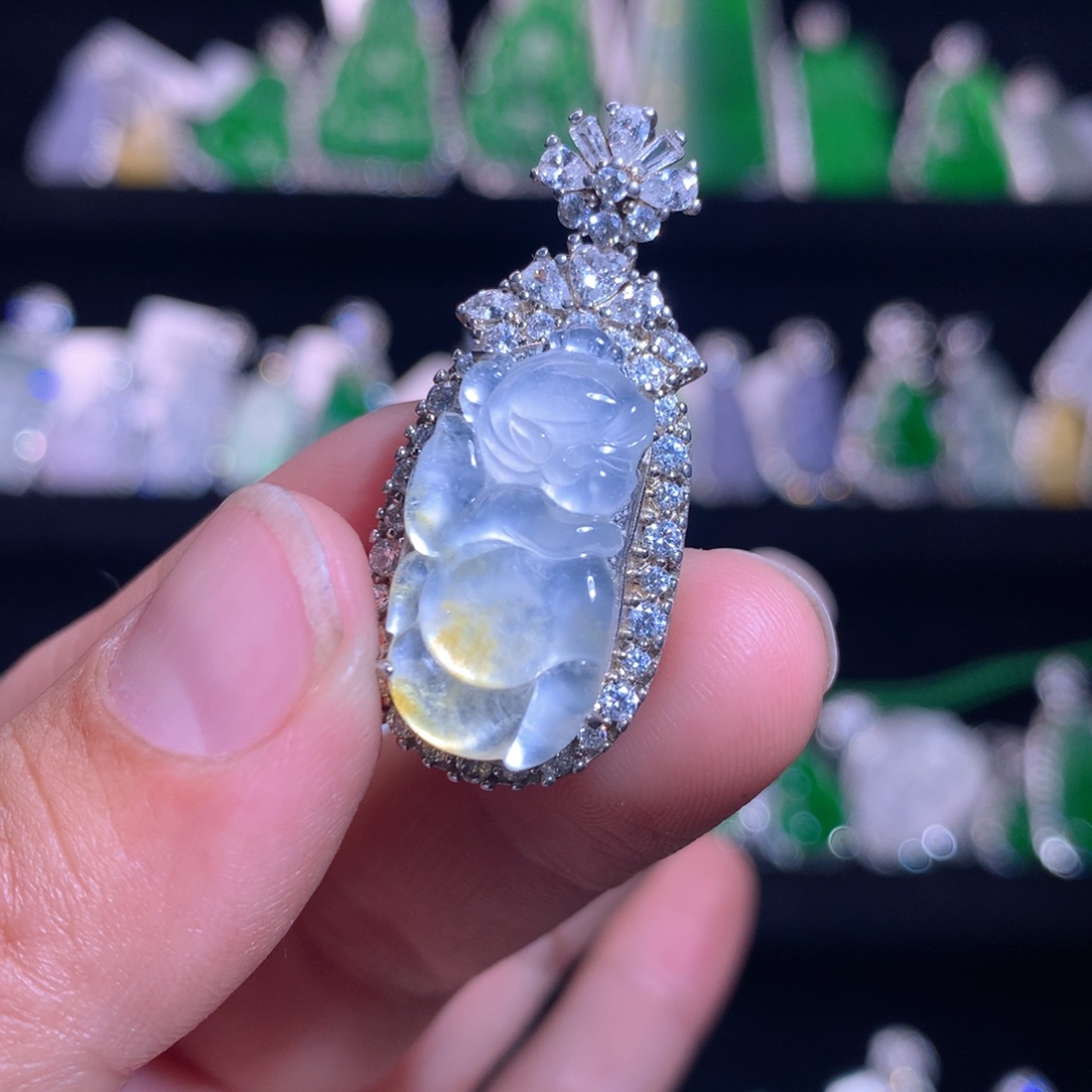 【闪购商品】颈饰银S925镶嵌翡翠蝴蝶