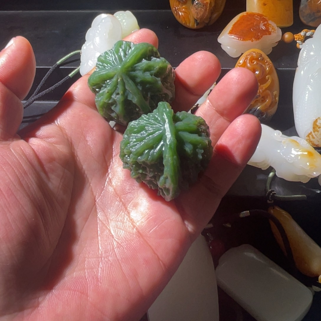 颈饰未镶嵌和田玉忠**粹