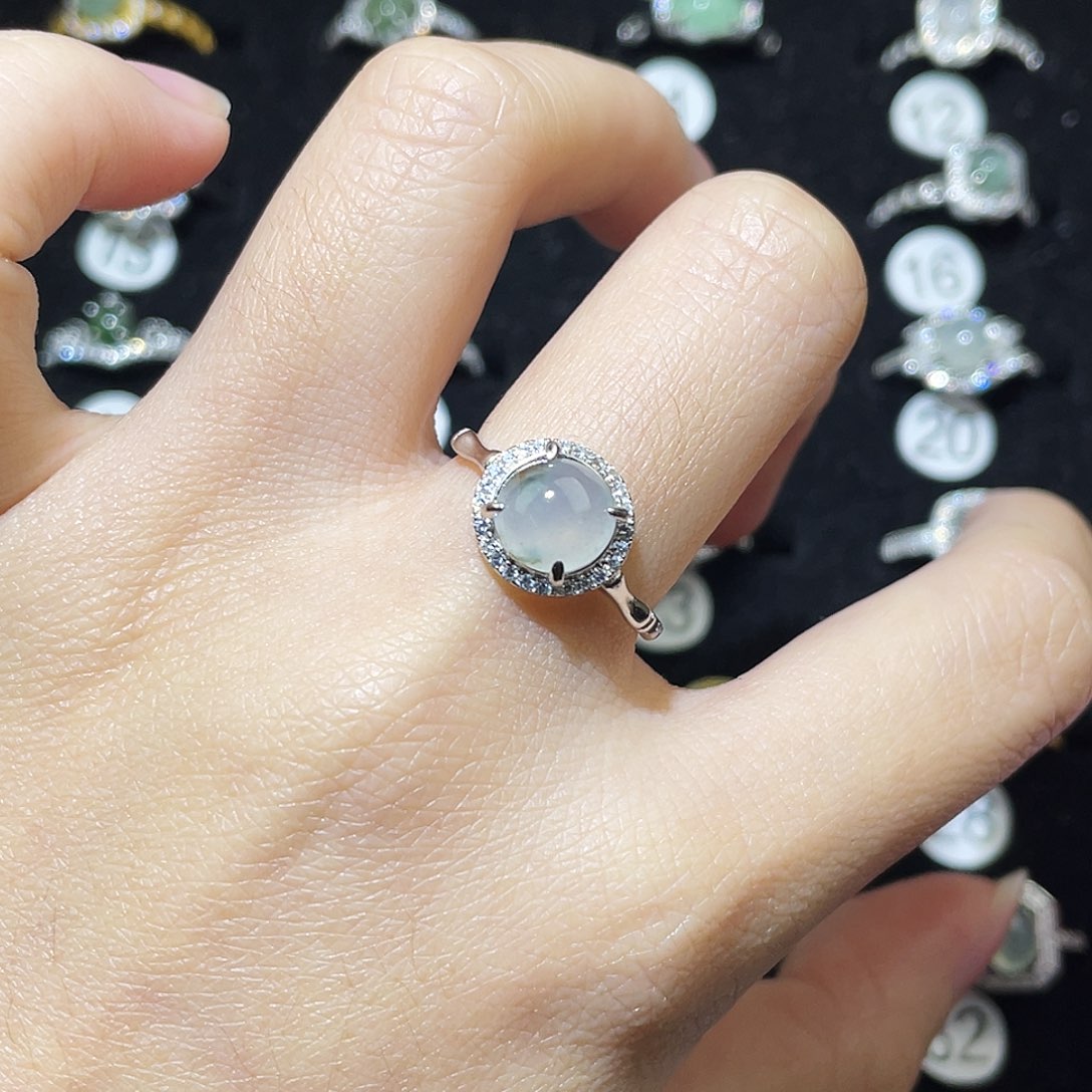 翡翠未镶嵌戒指戒指