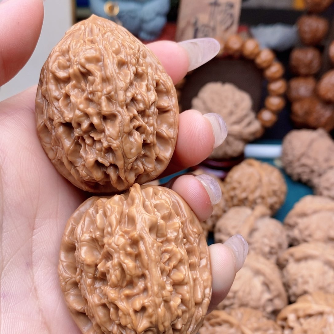 文玩核桃把件大沽石