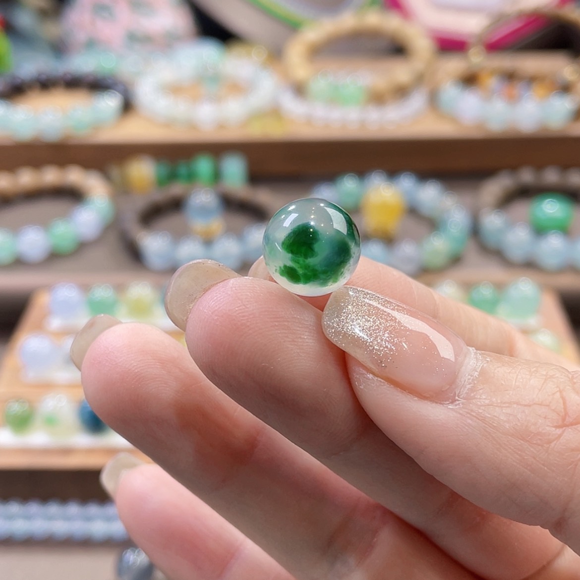 【闪购商品】翡翠颈饰未镶嵌绿野仙踪