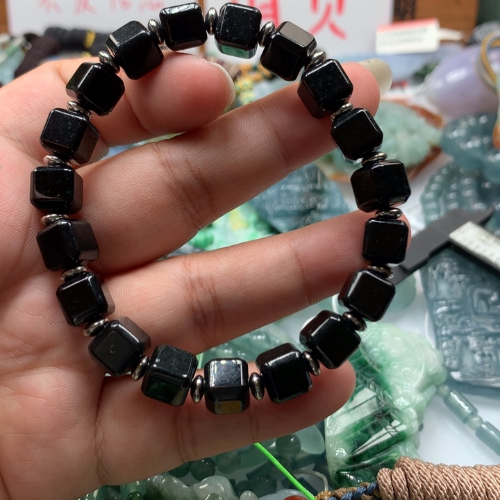 翡翠颈饰未镶嵌保真天然A货翡翠