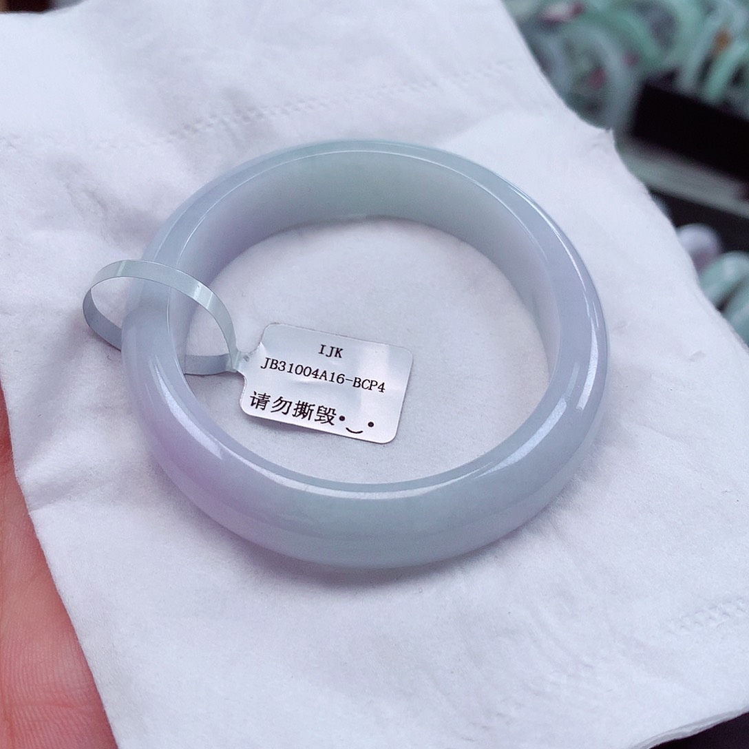 翡翠手镯未镶嵌贵妃52有失眠团