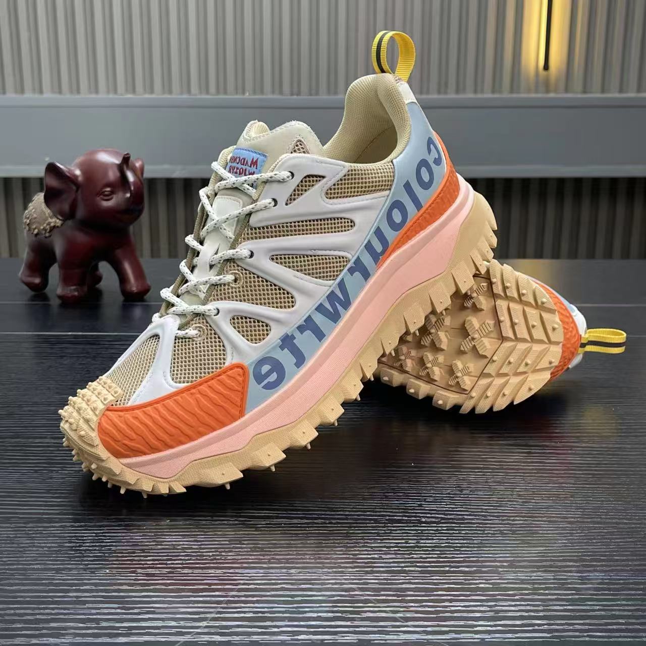 GG家新款白色厚底户外休闲运动男鞋特殊材质搭配百搭网登山漫步鞋