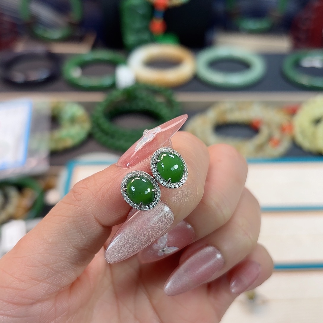 和田玉耳钉银S925镶嵌蟹*语