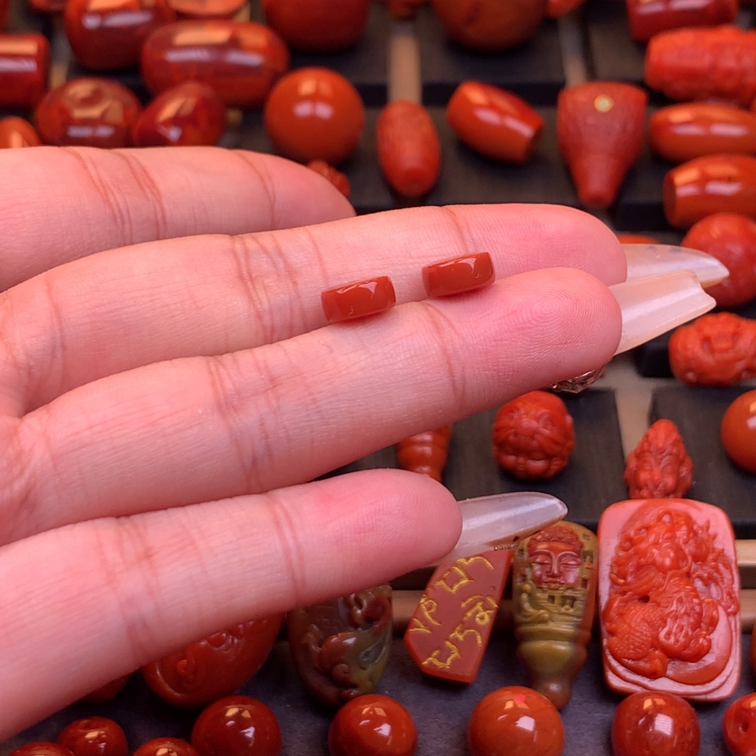 南红玛瑙未镶嵌川料原矿精工直切隔片8mm