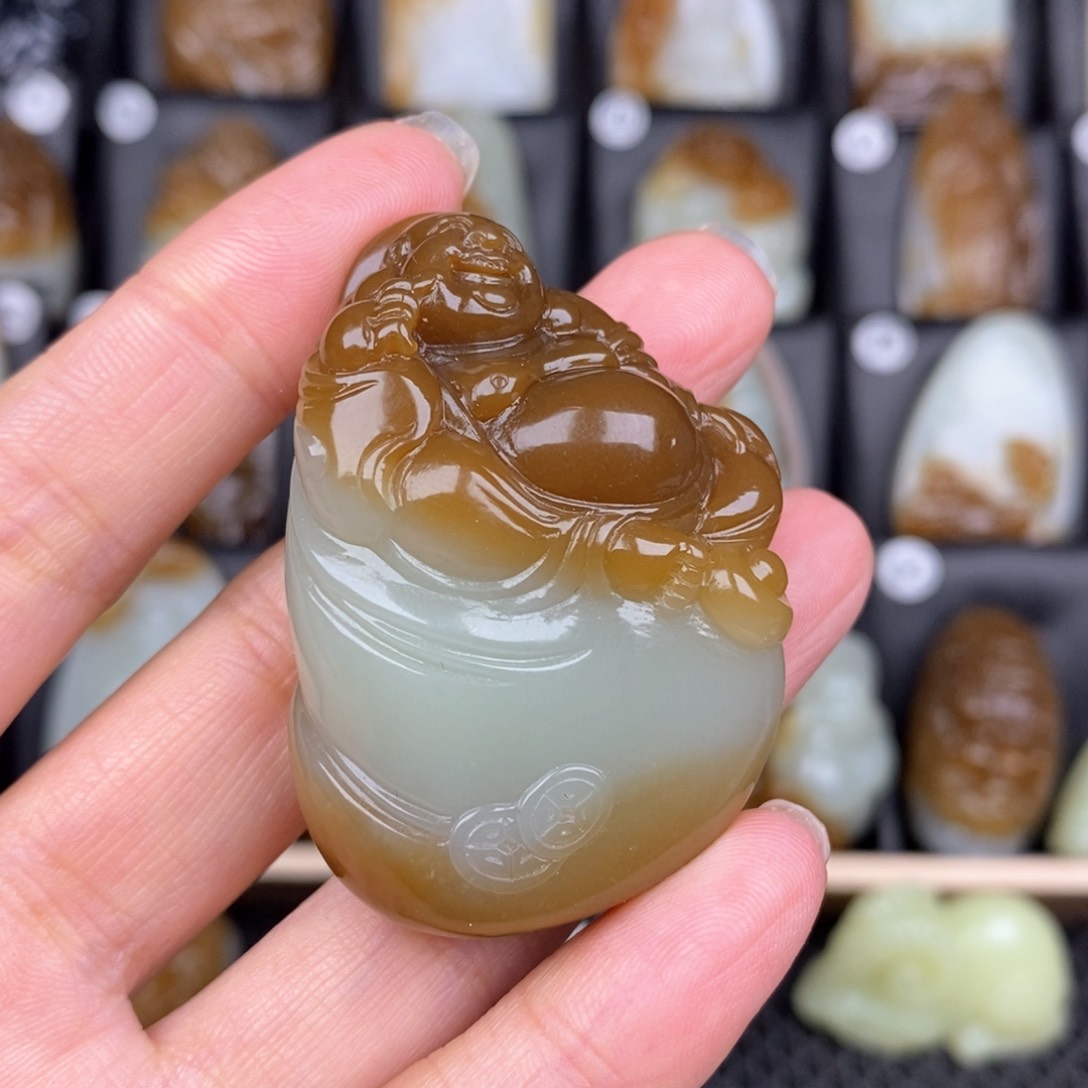 和田玉颈饰未镶嵌重****面