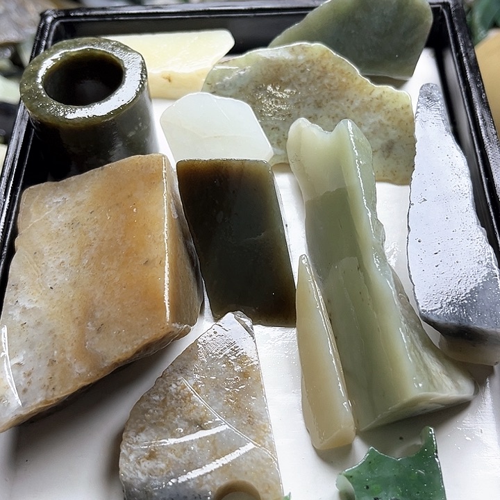 和田玉（糖玉）和田玉边角料9K金镶嵌