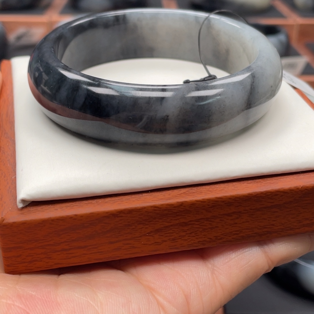 和田玉未镶嵌手镯58.5圈口