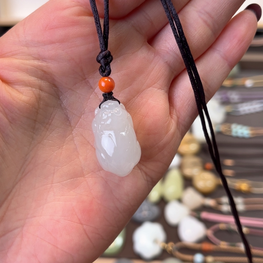 和田玉颈饰未镶嵌貔貅，福利