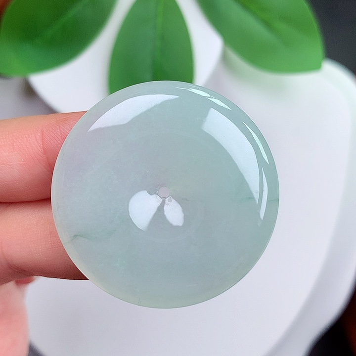 颈饰未镶嵌翡翠平安扣 35.7x5.9mm