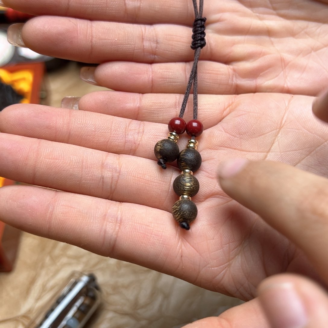 大叶紫檀（黑酸枝木类）