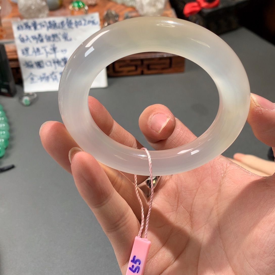 玛瑙/玉髓手镯未镶嵌55圆条