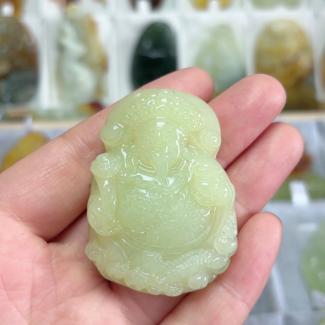 蛇纹石玉吊坠(不含链)未镶嵌