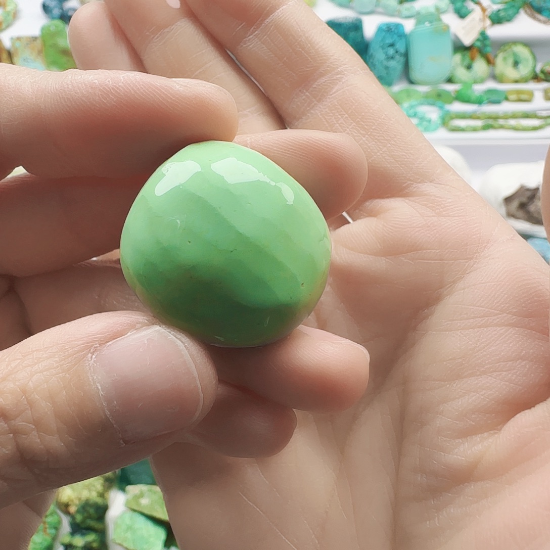 绿松石未镶嵌颈饰苹果绿随行