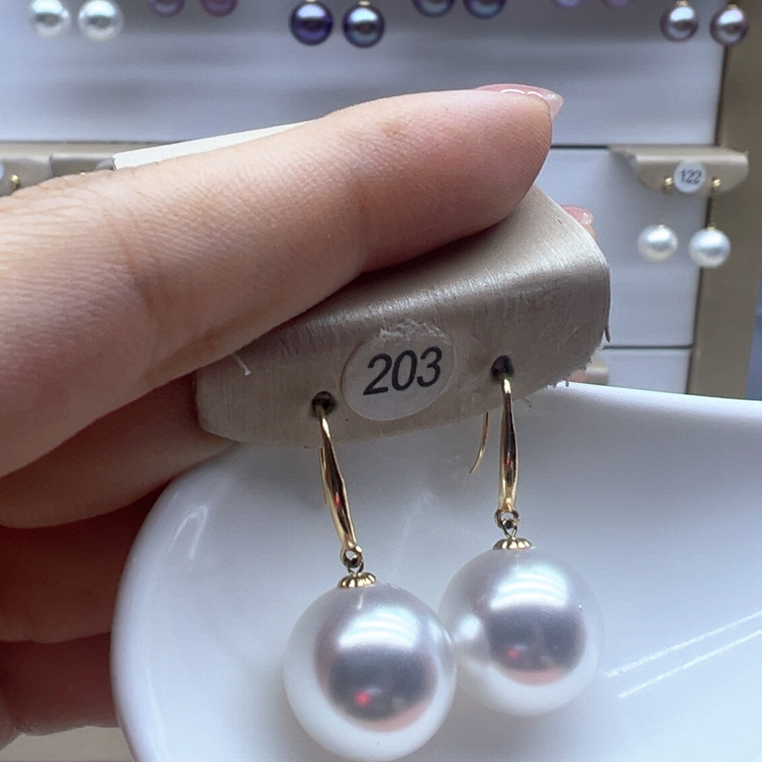 18K金镶嵌淡水珍珠耳饰