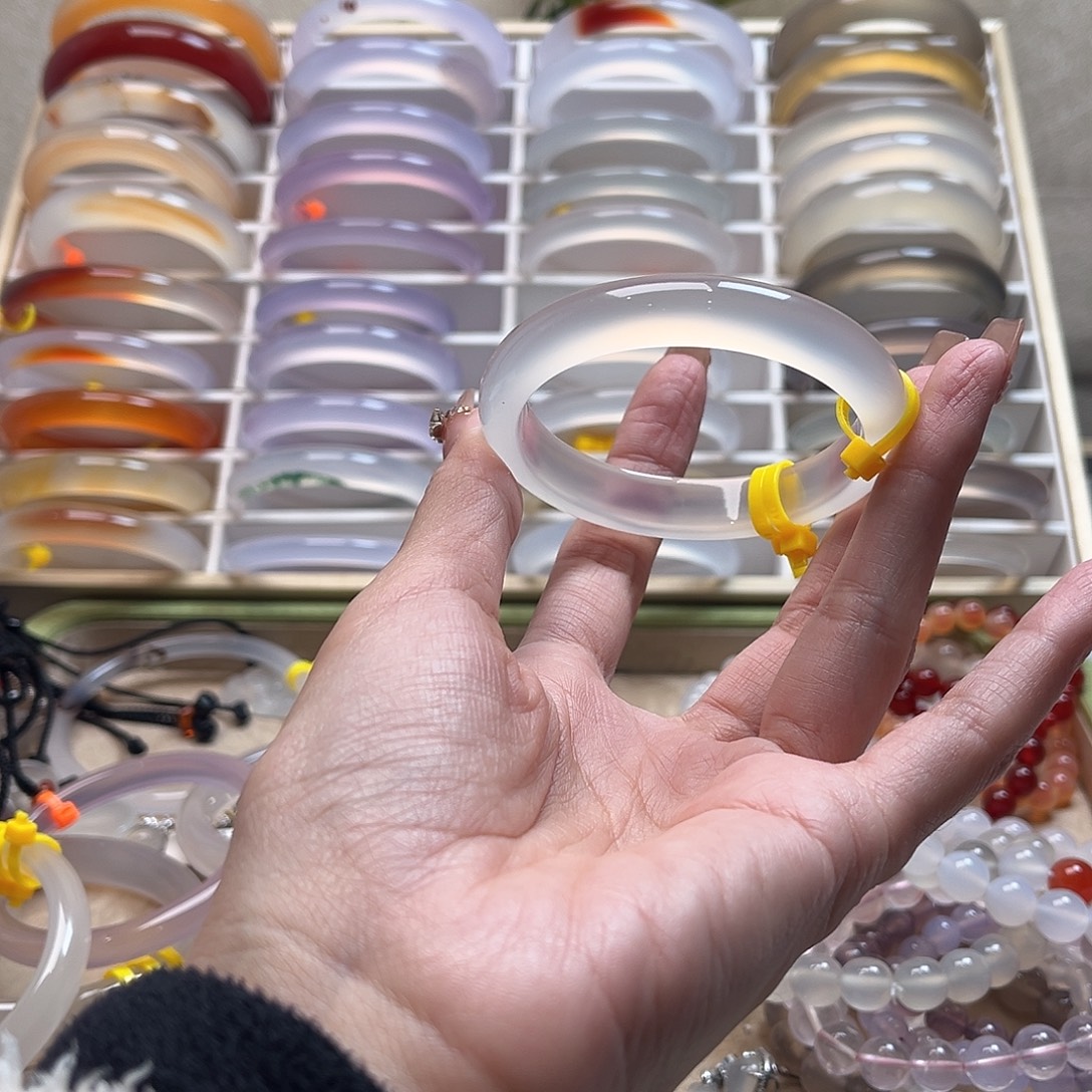 大***饭玛瑙/玉髓未镶嵌手镯