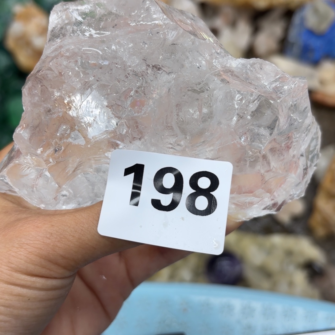 未镶嵌水晶大型摆件（非配饰）