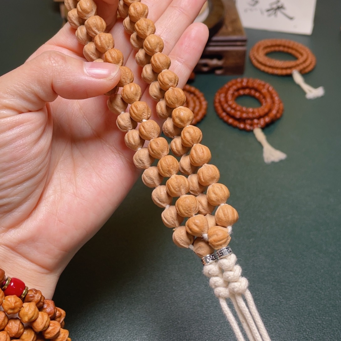 吊坠柏香籽/百香籽龙珠莲花手持