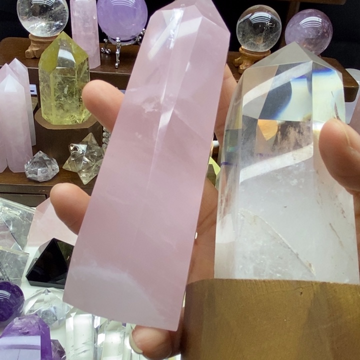 水晶摆件未镶嵌柒**～天然白水晶，粉水晶柱