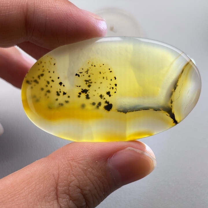 玛瑙/玉髓颈饰未镶嵌山*子