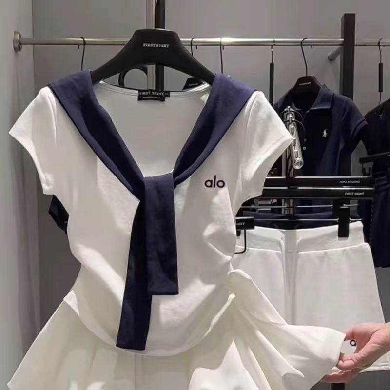 V领海军风短袖拼接褶皱修身型T恤气质运动海军夏季ol