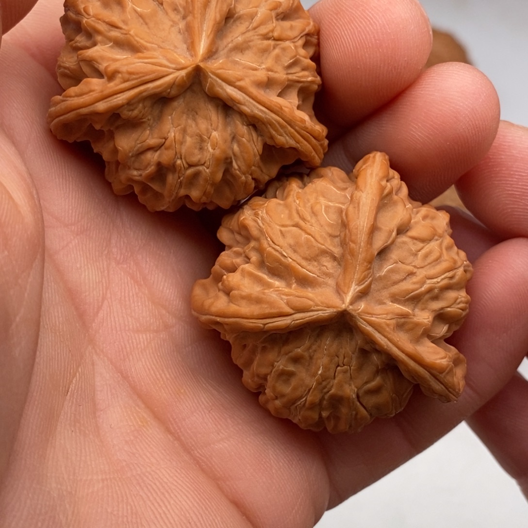 文玩核桃把件41盘山三棱