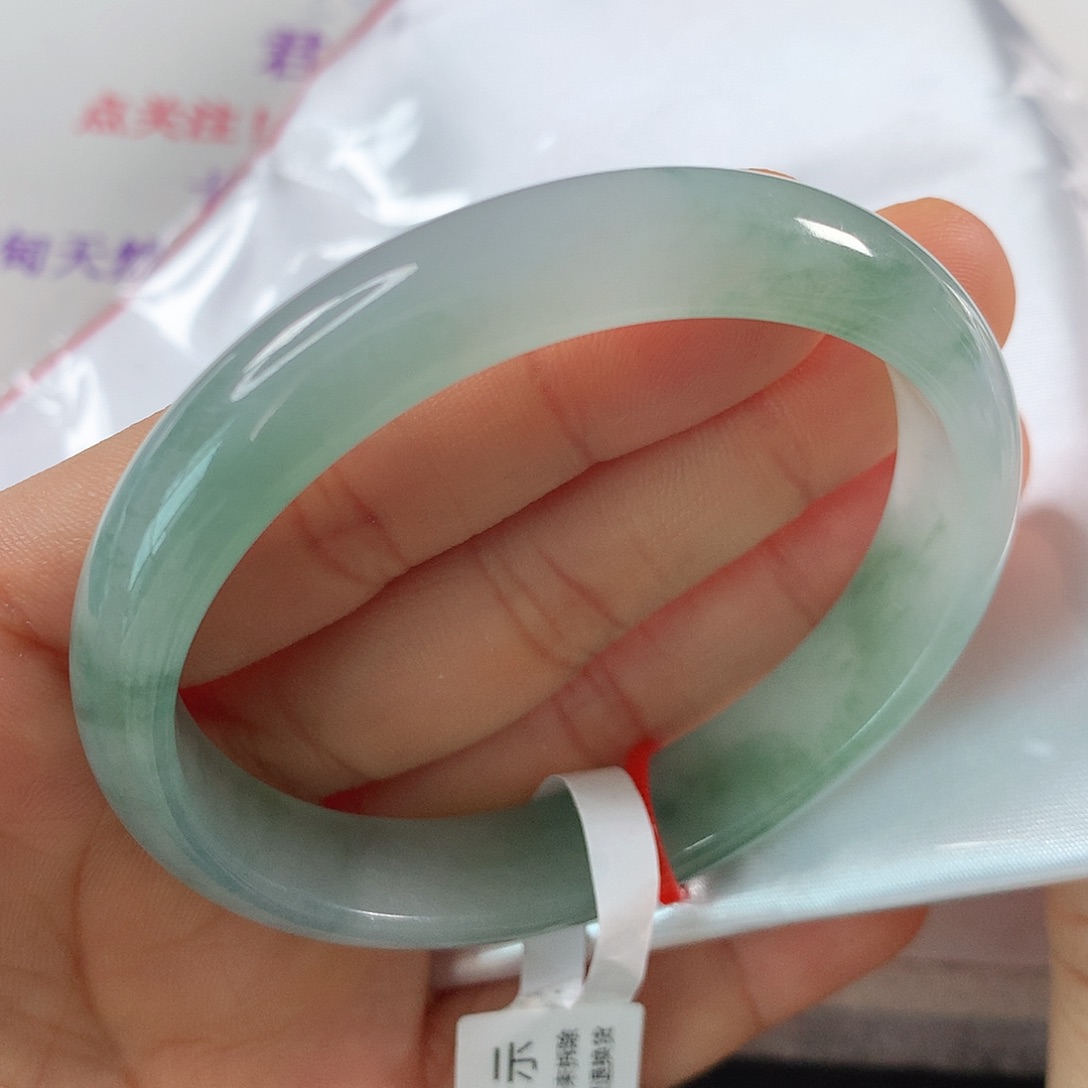翡翠手镯未镶嵌 贵妃①②①
