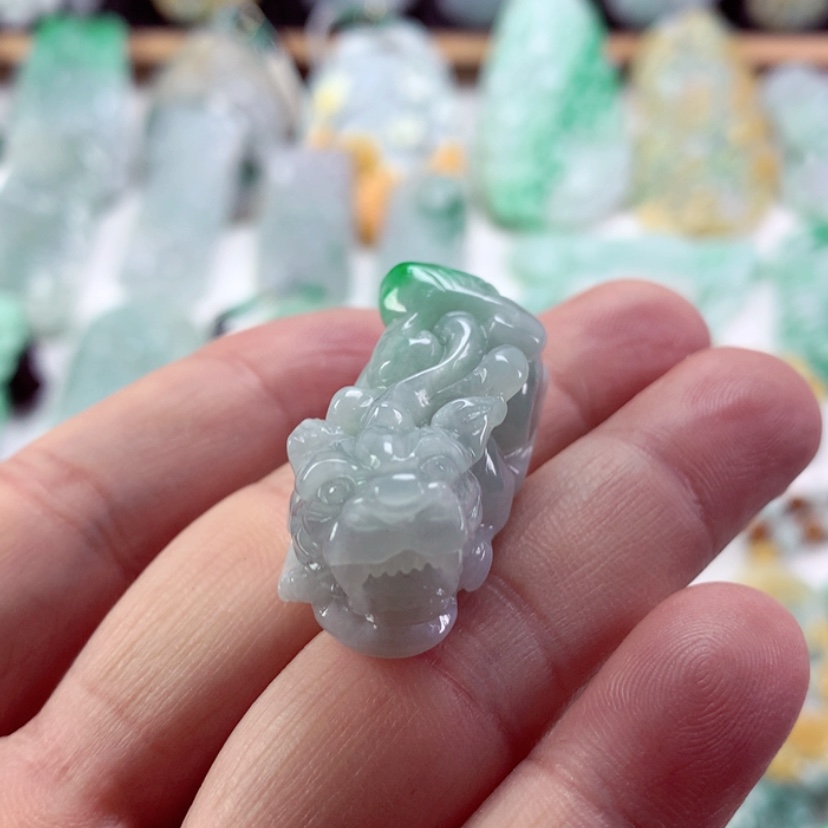 【闪购商品】翡翠吊坠(不含链)未镶嵌