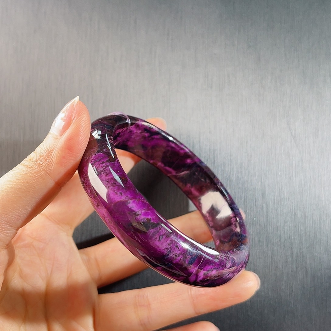 未镶嵌苏纪石（舒俱来）南非舒俱来老矿料手镯