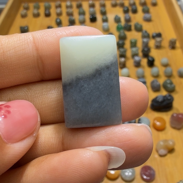 和田玉未镶嵌珠宝奇石