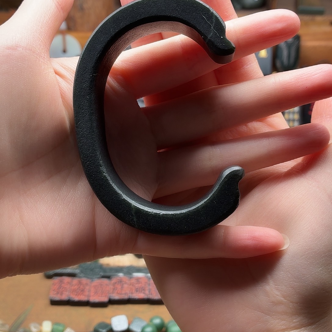 岁***！和田玉未镶嵌颈饰