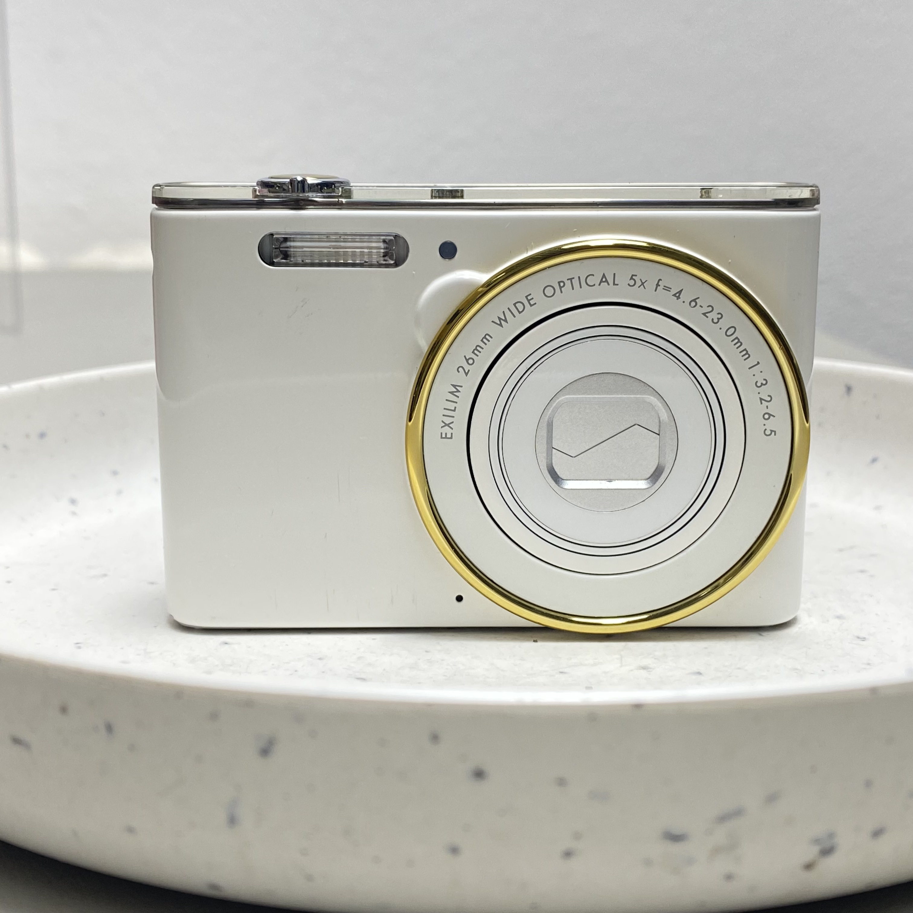 9新 Casio/卡西欧 卡西欧JE10日版带原盒1600万像素5倍变焦ccd