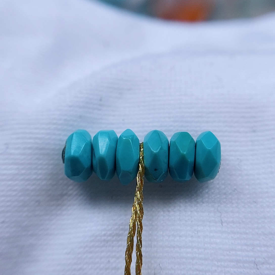 绿松石配饰未镶嵌