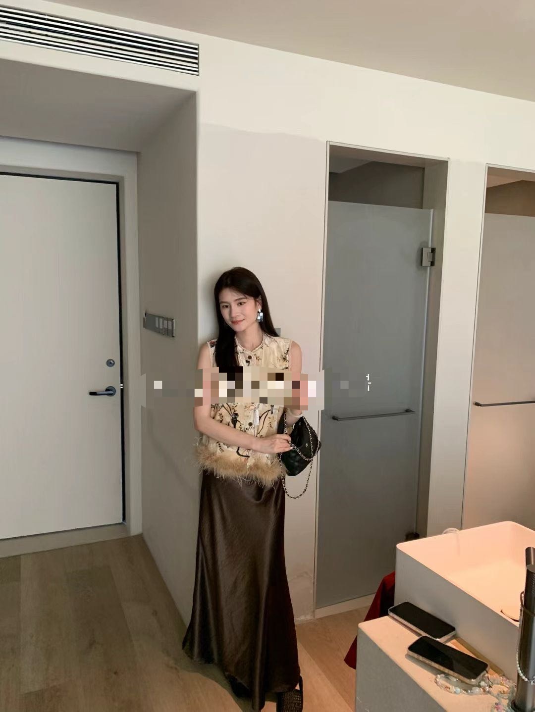 SS25822秋季新款新中式韩版时尚气质百搭显瘦无袖拼接驼鸟毛马甲