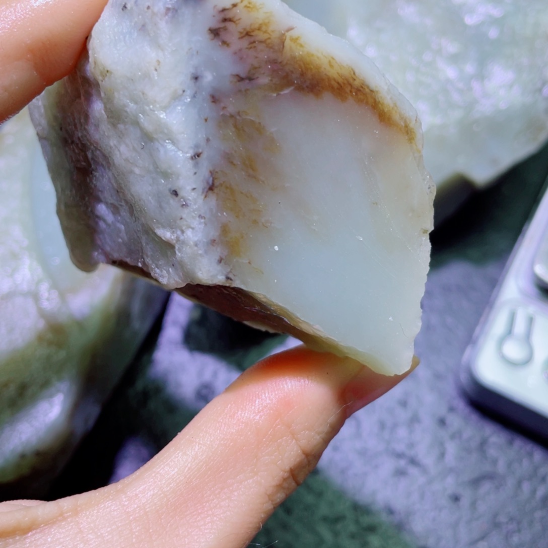 和田玉未镶嵌珠宝半成品