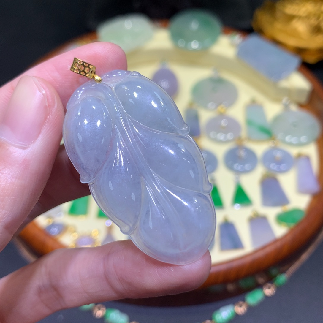 翡翠吊坠(不含链)18K金镶嵌