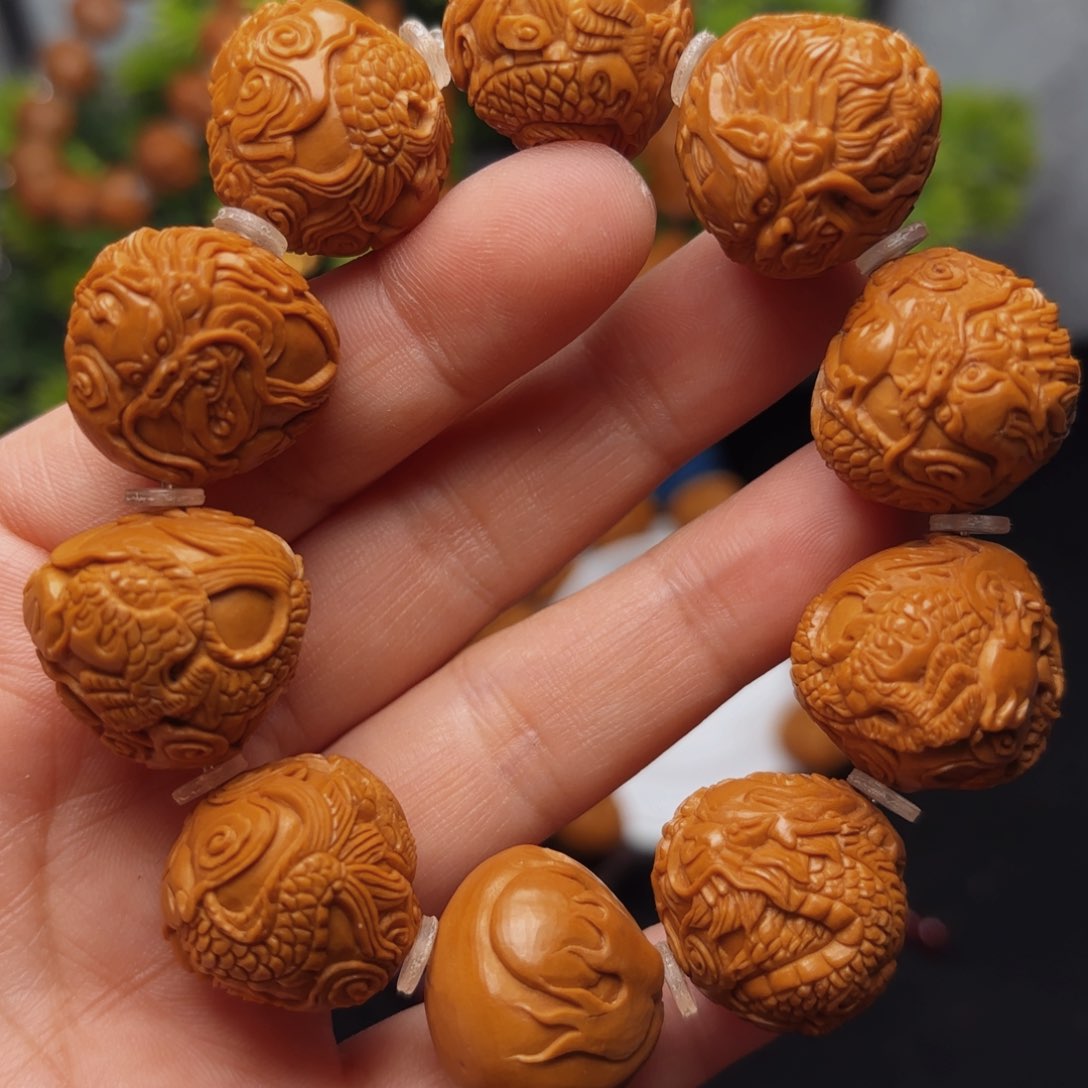 橄榄核手串/手链九龙戏珠