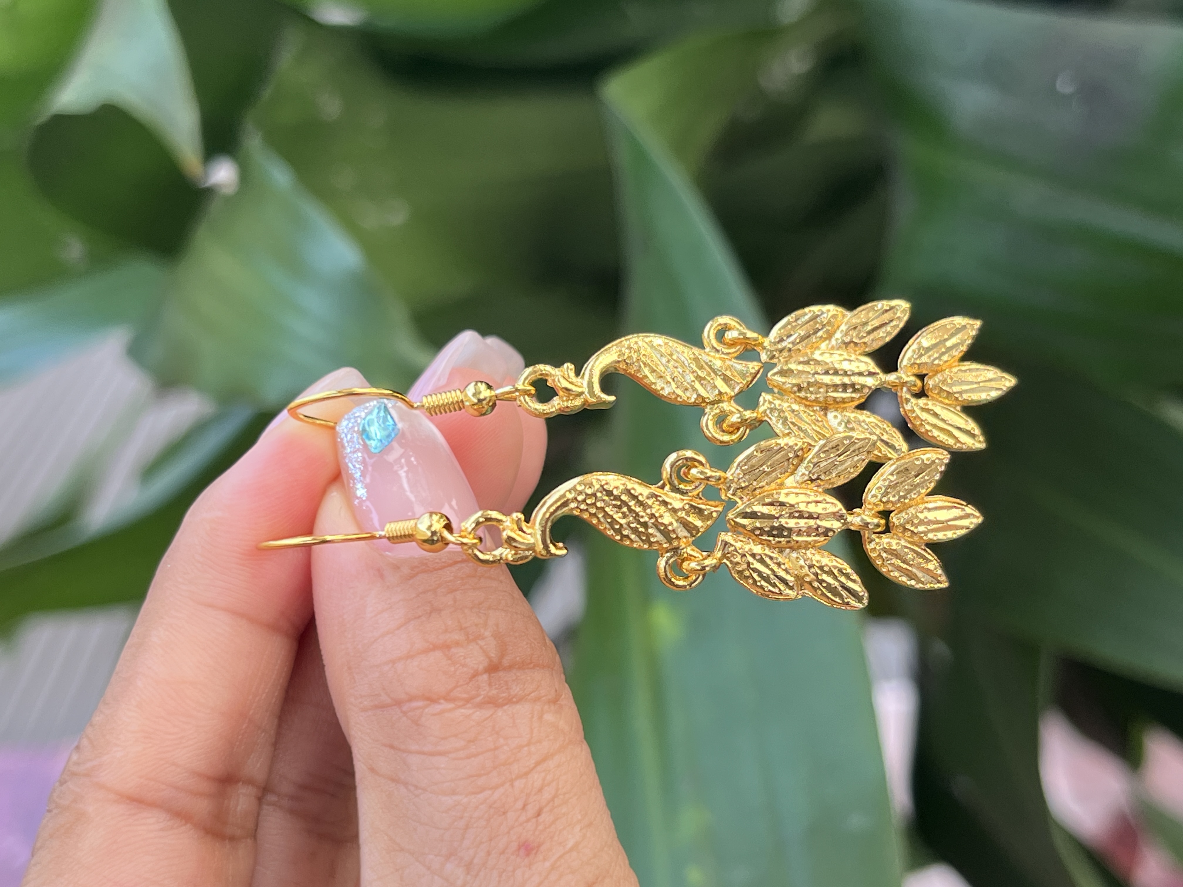 802精工孔雀耳钩