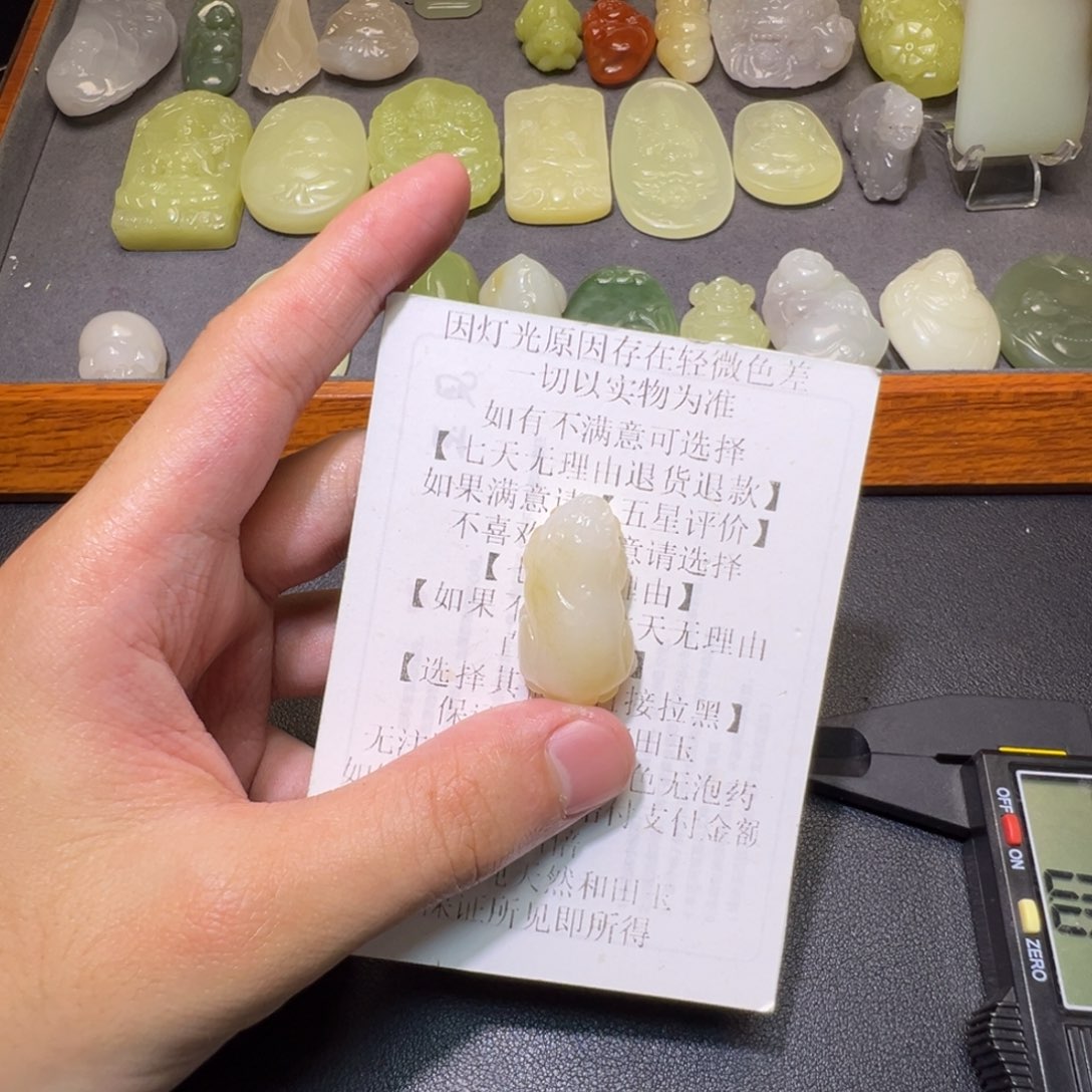 好***想和田玉未镶嵌颈饰