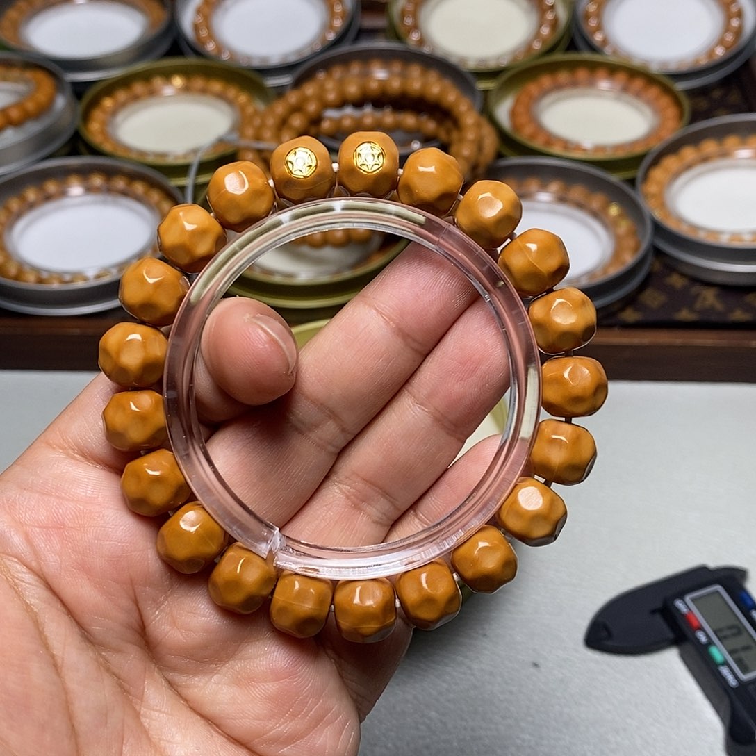 猴头核桃手串53号18k双标毕业小奶酪11左右