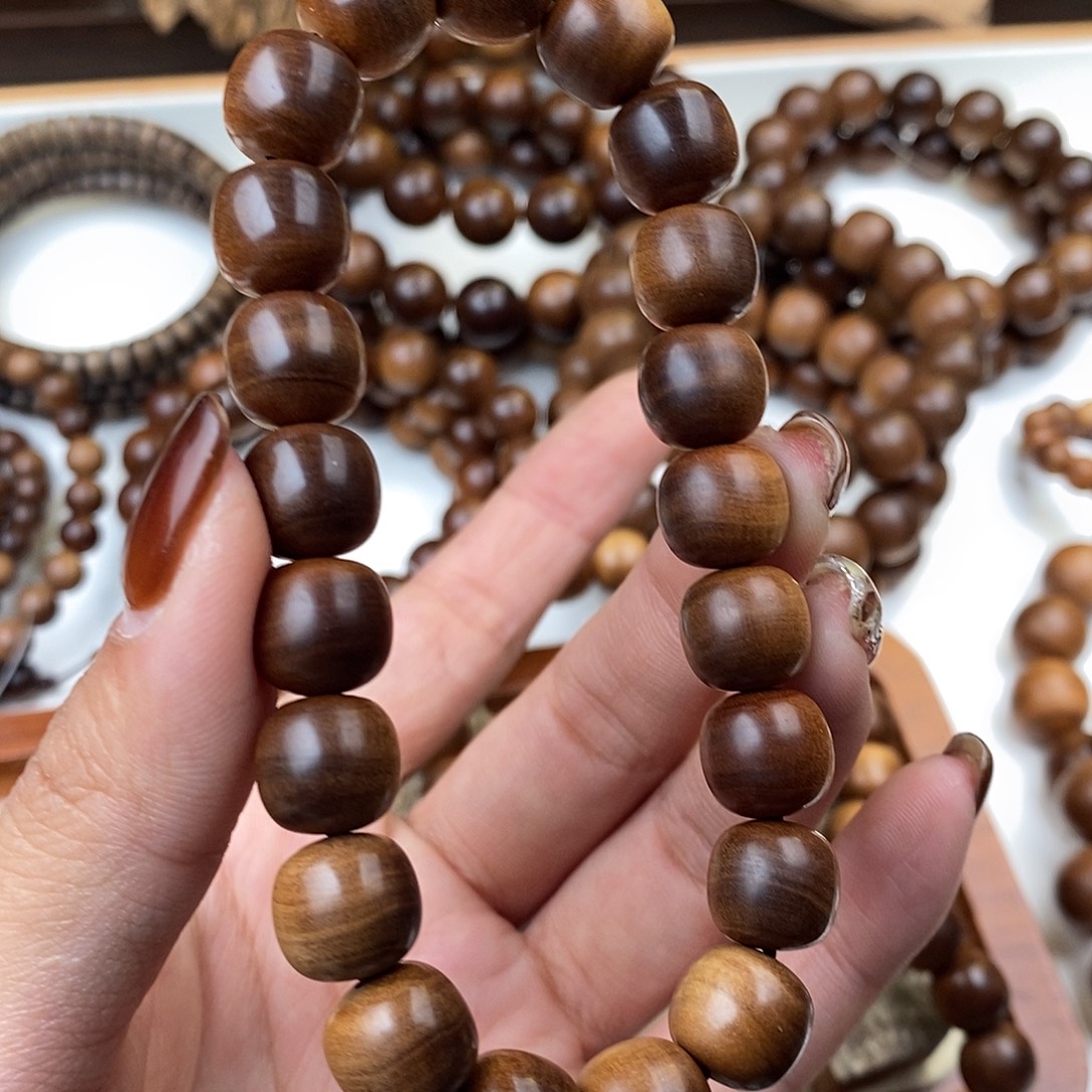 白***²无事牌檀香木全沉水10*11印度迈索尔檀香百年