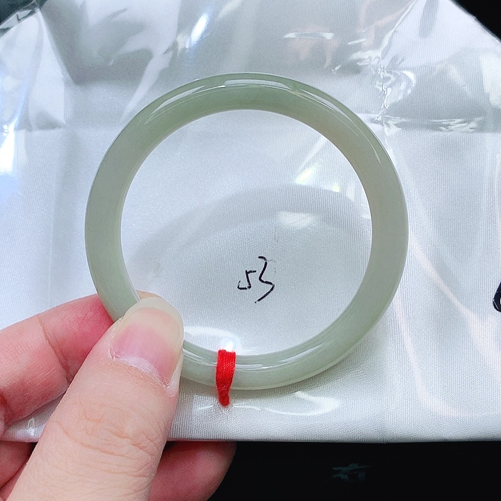 翡翠未镶嵌手镯121