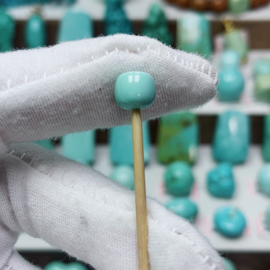 一***粽绿松石未镶嵌挂件